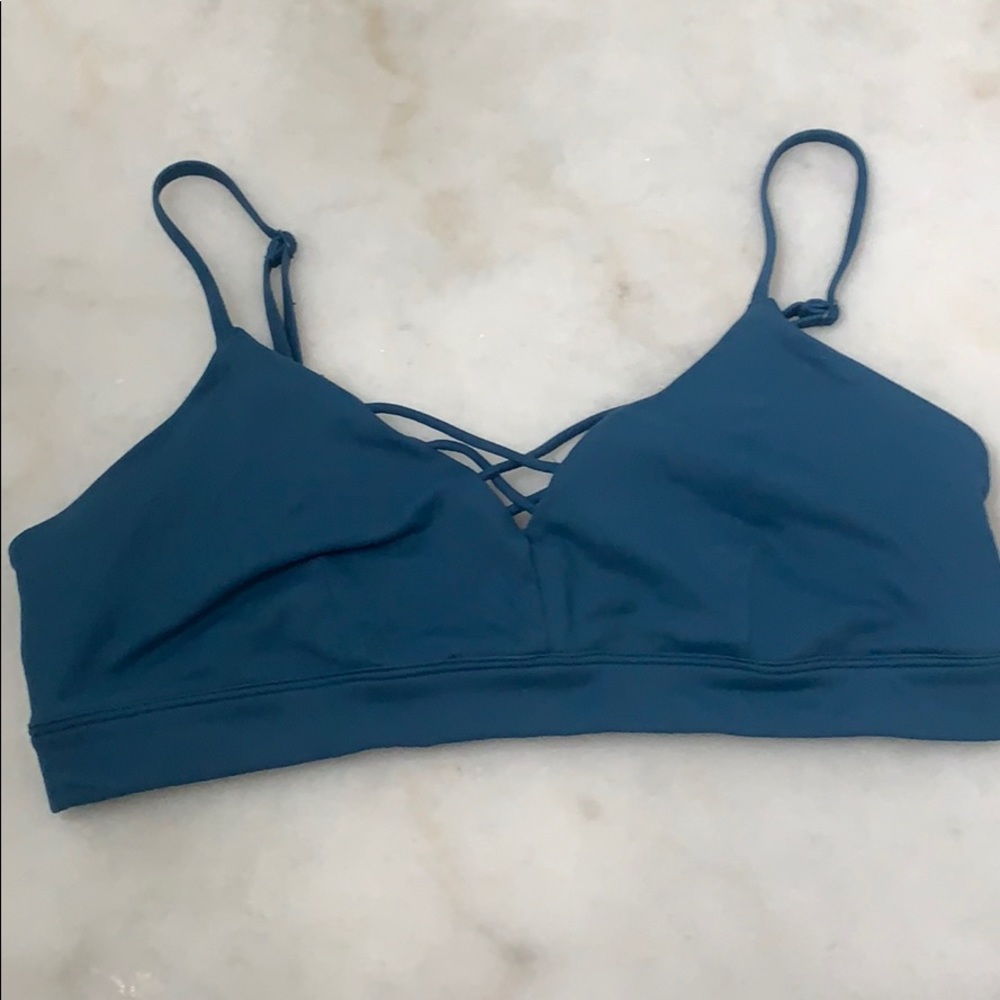 Alo bra size Large ..like new! Barely worn!